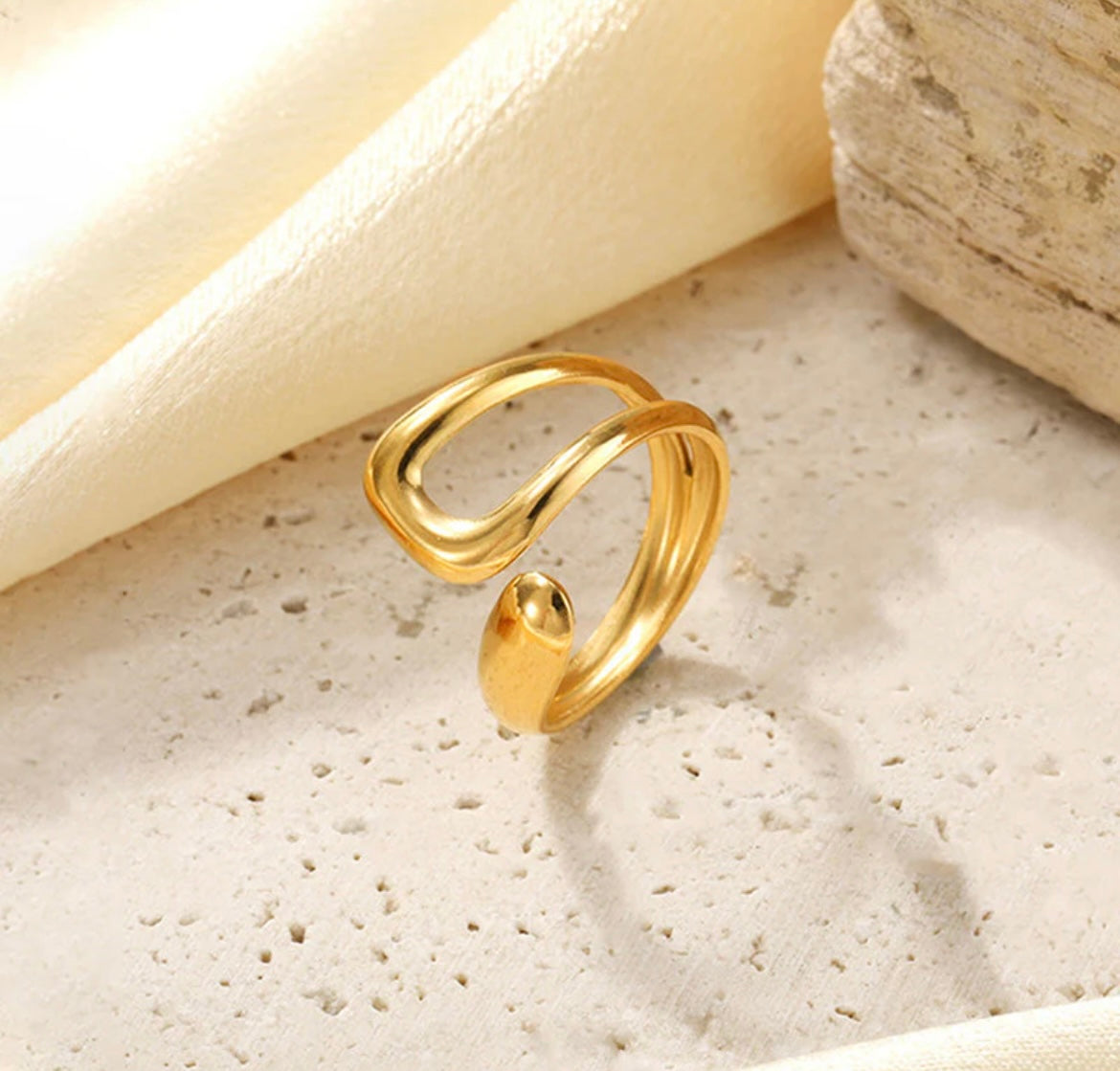 Gold Plated Anti Tarnish Stainless Steel Contemporary Adjustable Finger Ring
Gold