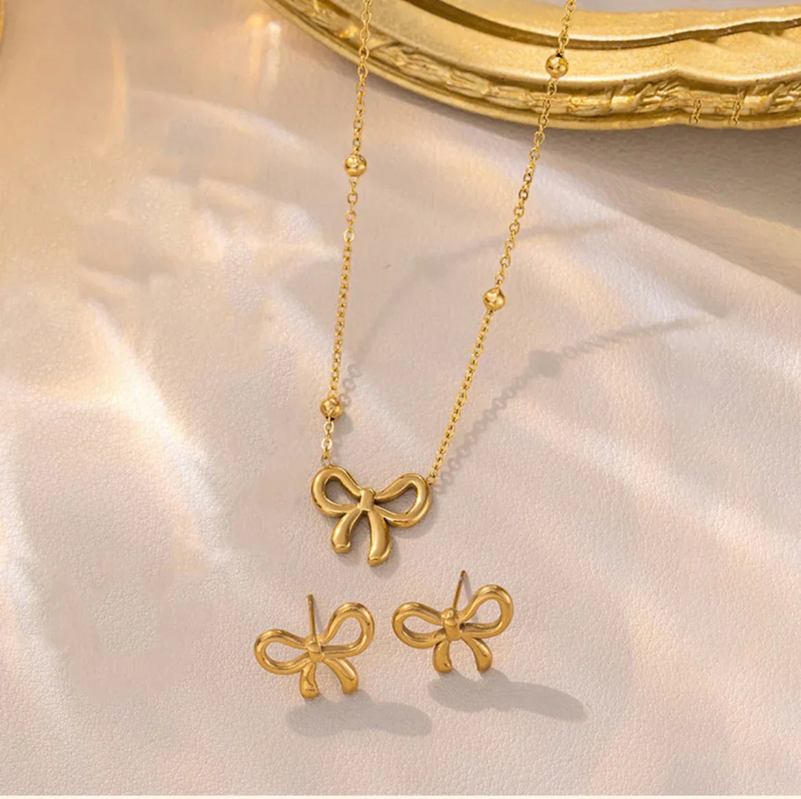Gold Plated Anti Tarnish Bow Themed Jewellery Set - ELL DESIGNS