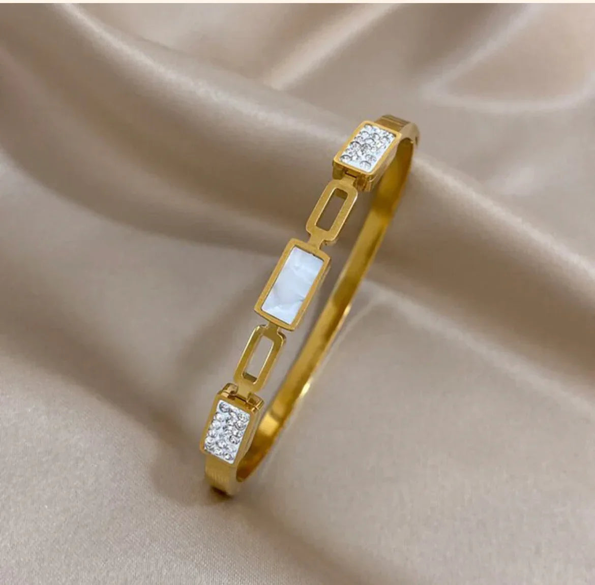 Stainless Steel Gold Plated Mother of Pearls Geometric Anti-Tarnish Bracelet For Women - ELL DESIGNS
