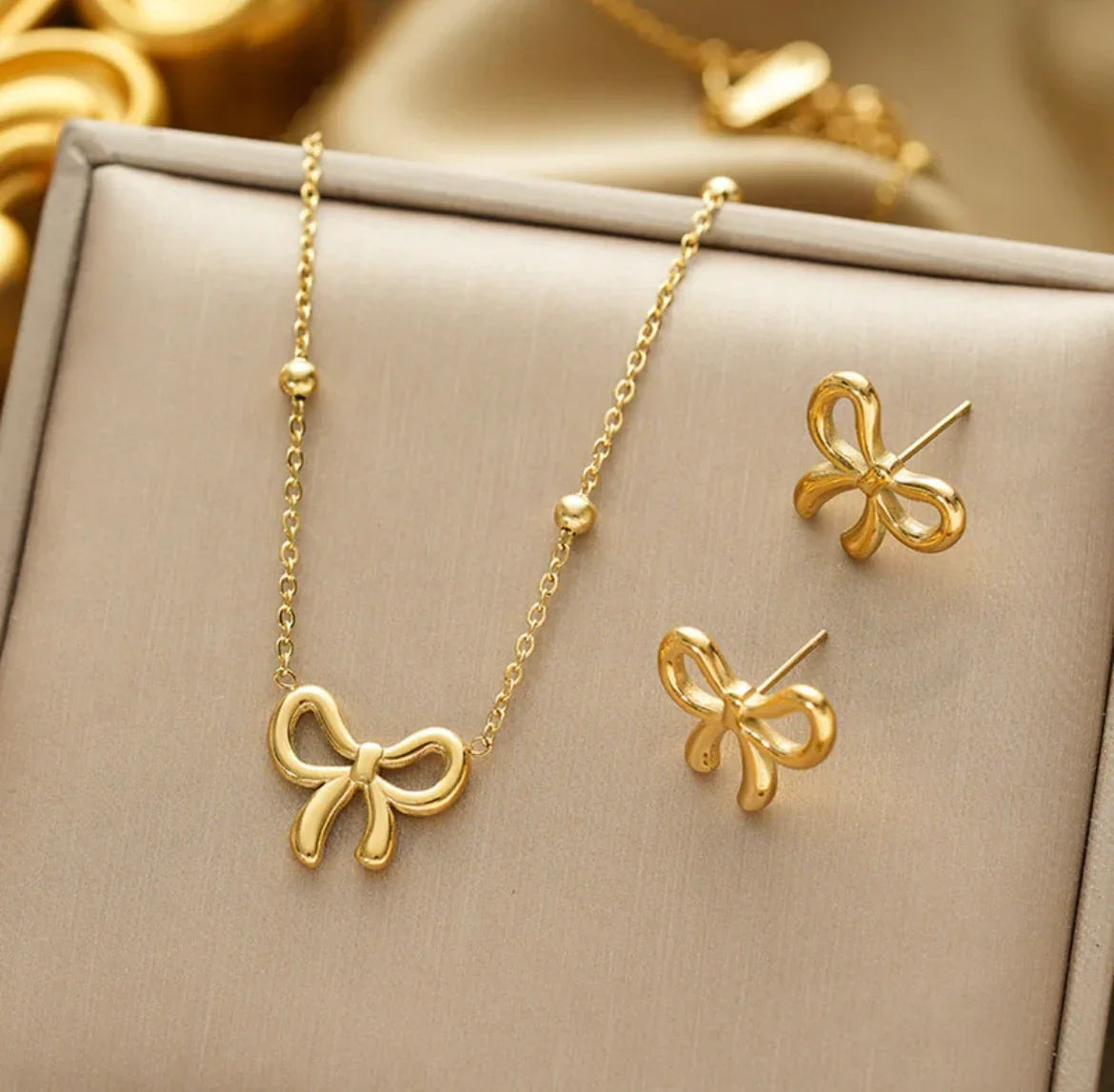 Gold Plated Anti Tarnish Bow Themed Jewellery Set - ELL DESIGNS